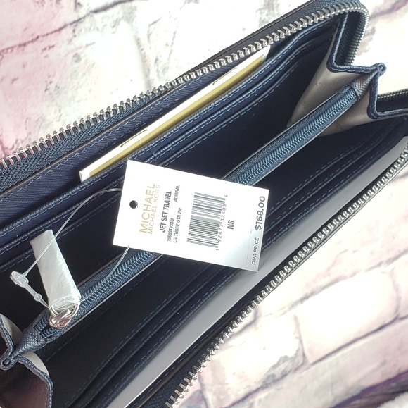 💕LAST ONE💕 Michael Kors Blue Jet Set Tote Set - Picture 7 of 7